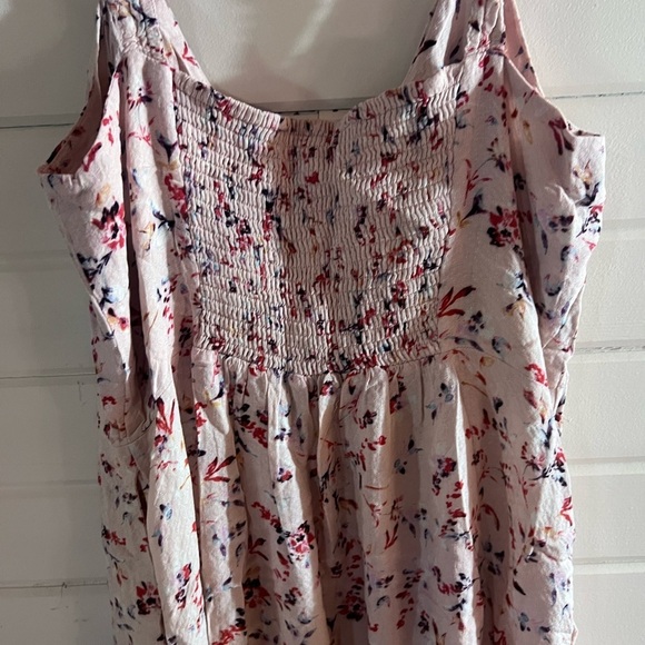 Woman’s dress - Picture 5 of 5